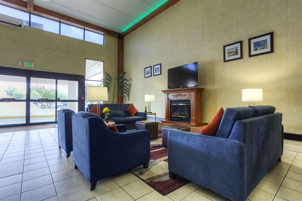 Comfort Inn Matthews / Charlotte Екстер'єр фото