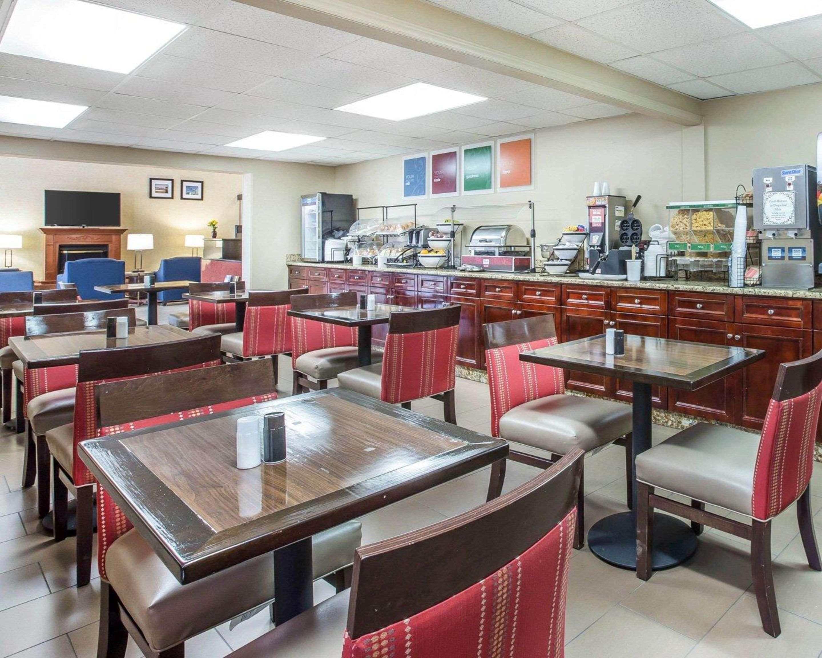 Comfort Inn Matthews / Charlotte Екстер'єр фото