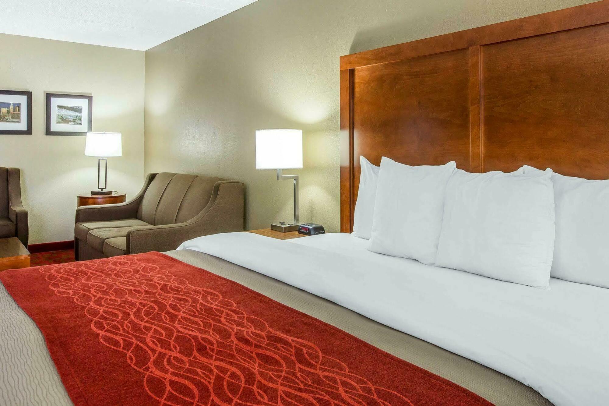 Comfort Inn Matthews / Charlotte Екстер'єр фото