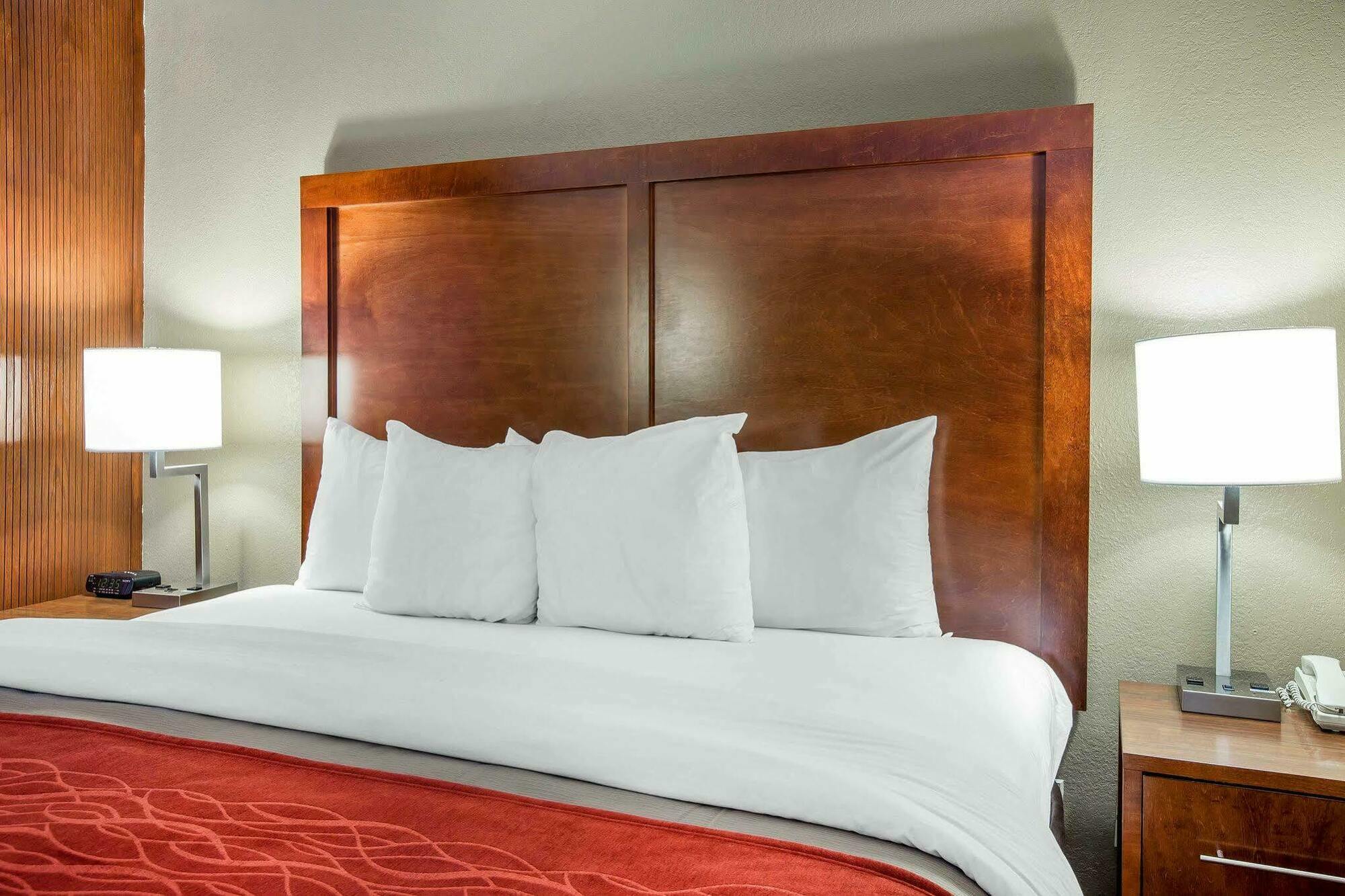 Comfort Inn Matthews / Charlotte Екстер'єр фото